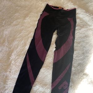 Victoria’s Secret PINK leggings